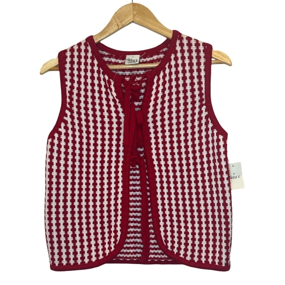 Nikka K Red and white Sleeveless Knit Sweater Tie Top Size M NWOT
